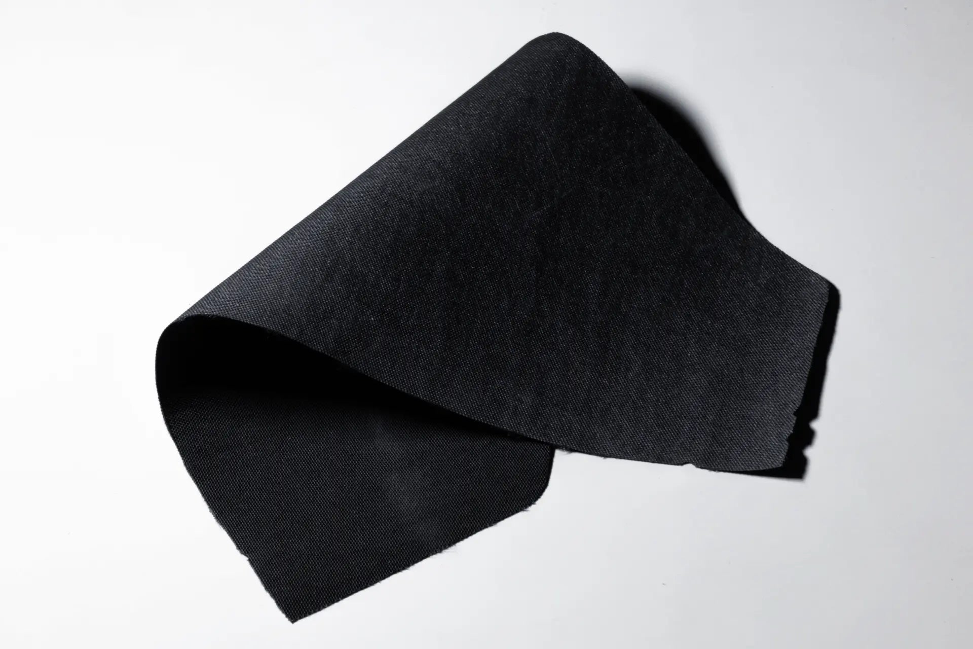 Close-up of Regen-Robic® 420D recycled nylon exterior: texture for abrasion resistance on Nectrum Vanta 22